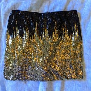Sequin miniskirt ✨